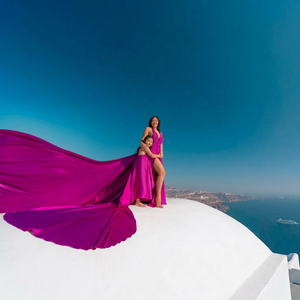Nuevo y Elegante Conjunto de Vestidos Combinados en Magenta Vibrante para Mamá e Hija, Ideal para Sesiones de Fotos en Santorini, Vestido de Satén de Seda con Abertura Alta de Lujo - Product Image 1