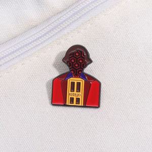 Broches en métal uniques pour vêtements, badges de merchandising de films <span class=keywords><strong>d</strong></span>'horreur en gros, personnage de dessin animé Le <span class=keywords><strong>Gardien</strong></span> de Shining - Product Image 4
