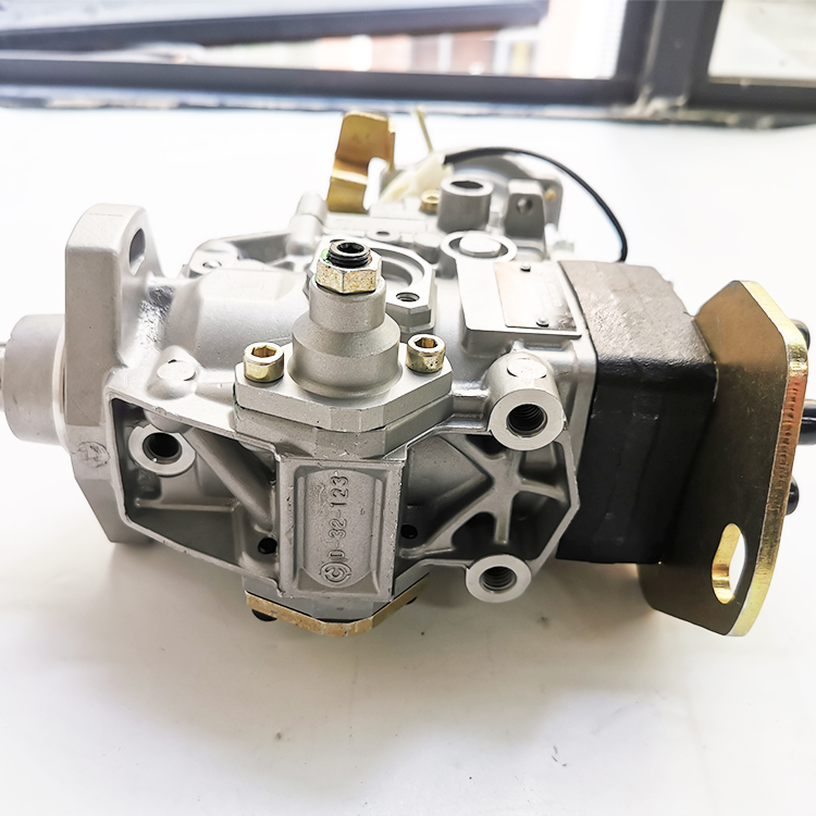 パイン New Auto Parts - Fuel Injection Pump 22100-1C201 for Land