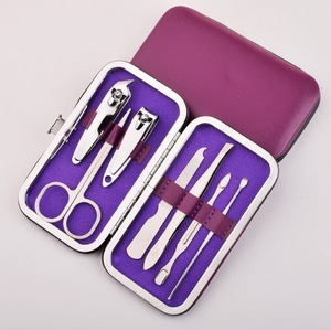 IStapromo Gifts – Coffret Cadeau de Luxe 7 Pièces Colorées pour Pédicure et Manucure, Outils de Soin des Ongles en Acier Inoxydable, Coupe-Ongles - Product Image 3