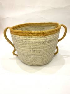 Panier de rangement en jacinthe d'eau de style vintage fabriqué au Vietnam 2025 - Product Image 2