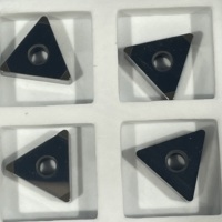 Plaquette de tournage et de fraisage CNC indexable triangulaire CBN pour la coupe des métaux TNGA160408