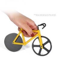 Couteau de créativité modélisation en acier inoxydable pour bicyclette à deux roues en plastique coupe-pizza vente en gros