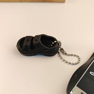 พวงกุญแจ<span class=keywords><strong>รองเท้า</strong></span>ซิลิโคนนิ่มรูปกระเป๋าพวงกุญแจรองเท้าขนาดเล็ก - Product Image 4