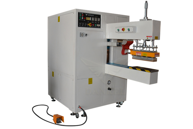15KW & 25KW Gudgeon Arm RF Welders High Frequency Welding Machine For Round Shape PVC Water Tanks