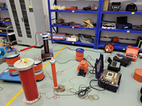 Équipement de test de décharge partielle par oscillation de tension pour câbles AC-OWTS, haute précision, protection IP55, garantie 1 an