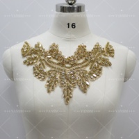 Applique de luxe 3D perlée à coudre avec strass et cristaux pour col et encolure, pour vêtements de mariage, de fête et sacs