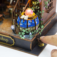 Vente d'usine de Guangzhou Nouveau produit M2625 Librairie Mystique Haven Maison de poupée en bois Mini maison de poupée Kit de maison de poupée miniature DIY