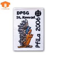 Patch brodé tactique personnalisé en forme de bouclier, bord surjeté, avec fixation auto-agrippante, motif crâne, pour uniforme, vente en gros