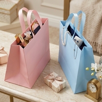 Sacs cadeaux en papier coniques personnalisés, sacs fourre-tout en papier kraft avec logo, sacs de shopping de luxe pour emballages cadeaux de boutique