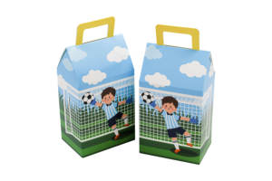 Boîte en papier pour cadeaux et friandises sur le thème du football pour enfants avec poignée, boîte à bonbons pour la décoration de célébrations sportives - Product Image 3