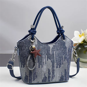 2025 marchio Oem personalizzato carino di alta qualità colorato <span class=keywords><strong>a</strong></span> tracolla <span class=keywords><strong>blu</strong></span> pelle firmate di lusso <span class=keywords><strong>borsa</strong></span> <span class=keywords><strong>a</strong></span> <span class=keywords><strong>mano</strong></span> ragazze - Product Image 3