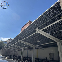 Abri de voiture moderne à installation facile, structure en acier, abri solaire, garage en acier structurel avec système de carport solaire