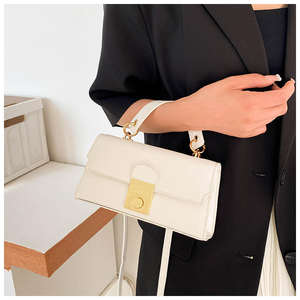 Nuevo bolso bandolera de lujo para mujer con cierre de botón de PU estilo retro, bolso de hombro portátil. - Product Image 2