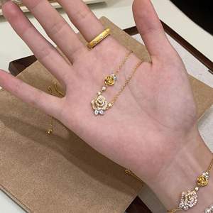 Collier en argent pur S925, luxe léger, pendentif en dentelle exquis en forme d'aile de papillon, entièrement serti de diamants, en forme d'éventail, ensemble de bijoux de mode pour femmes - Product Image 2