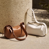 Sac à bandoulière tendance pour femme, couleur unie, design simple, sac à bandoulière décontracté en cuir PU souple, résistant à l'eau, 7 pouces, sac à bandoulière de luxe pour femme