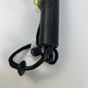 Kit de levage de hayon électrique universel de haute qualité et à <span class=keywords><strong>prix</strong></span> d'usine pour Land Rover et <span class=keywords><strong>Jaguar</strong></span> LR051443 - Product Image 4
