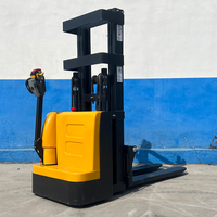 Nouvelle Arrivée Transpalette Électrique Autoportée 2 Tonnes Certifiée CE Batterie Plomb-Acide Prête à l'Expédition Stock Disponible pour Restaurants