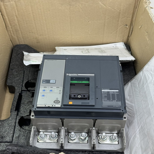 เบรกเกอร์ C100N320FM/33472, NS1000N, 3P, 50KA, 1000A, FK #93 NS1000 N <span class=keywords><strong>Micrologic</strong></span> <span class=keywords><strong>2</strong></span> 0 1000AMP 3P สำหรับ33472NS1000N PLC - Product Image 1