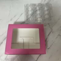 Vente en gros de boîte à 12 macarons au design personnalisé avec fenêtre et boîte intérieure en PET