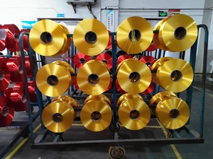 Mẫu Miễn Phí Sợi Sáng Trilobal Sợi <span class=keywords><strong>Polyester</strong></span> Chống Cháy Sợi Sáng 100% Sợi <span class=keywords><strong>Polyester</strong></span> Fdy Sợi Đan - Product Image 2