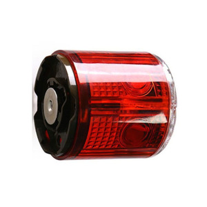 Feux de signalisation LED rouges à énergie solaire avec base magnétique pour la sécurité routière - Product Image 1