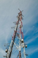 Tour tubulaire triangulaire autoportante |   Support à 3 pieds pour montage d'antenne cellulaire