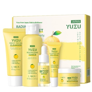 Kit Complet de Cosmétiques et Soins Hydratants pour Enfants et Hommes - Série Anglaise Complète - Vente en Gros Transfrontalière - Product Image 5
