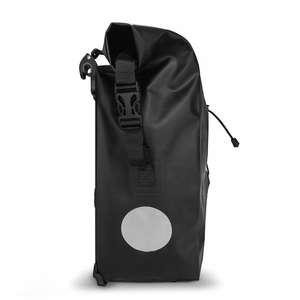Sac de porte-vélo en TPU imperméable et durable avec bandes réfléchissantes, sangles élastiques, installation facile pour les longues balades - Product Image 4