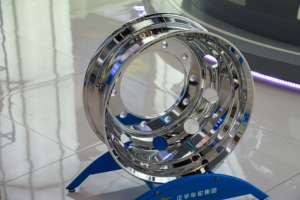 ล้อแม็กซ์อะลูมิเนียมอัลลอยด์สำหรับรถบรรทุกอเมริกัน ขนาด 22 นิ้ว 5*8.25 สีดำ  รับสั่งทำสีพิเศษ สำหรับรถกระบะ 4x4  ปรับแต่ง/อัพเกรดสำหรับการใช้งานบนถนน - Product Image 2