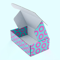Boîte d'expédition postale en carton ondulé personnalisée avec logo, impression numérique réutilisable, emballage en papier pour costumes