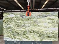 Dalles de marbre vert sauvage irlandais pour revêtements muraux intérieurs de luxe, comptoirs de cuisine et meubles de salle de bain