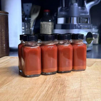 Bouteilles en verre carrées vides de 60 ml (2 oz) de qualité alimentaire avec bouchons noirs, réutilisables, pour shots de gingembre ou jus