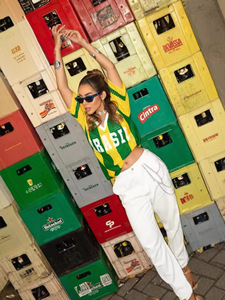 T-shirt oversize tricoté à manches courtes rayé <span class=keywords><strong>Brésil</strong></span> tendance 2027 pour <span class=keywords><strong>femme</strong></span>, col en V, maillots de football <span class=keywords><strong>Brésil</strong></span>, streetwear Y2K, t-shirts graphiques - Product Image 6