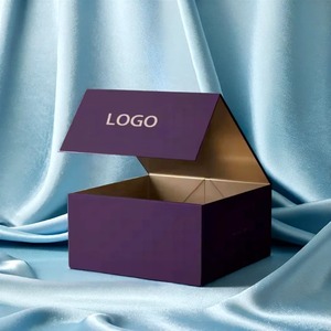 Custom Luxury Rigid Paper Gift Boxes Candles Magnetic Vlosure <b>Foldable</b> <b>Box</b> - Product Image 4