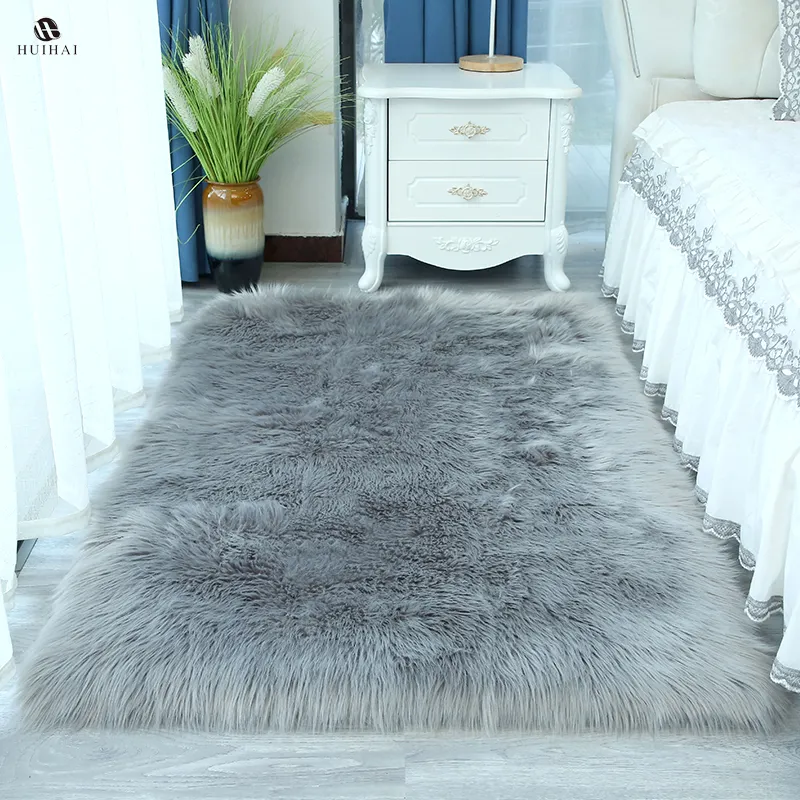 Grey faux fur rugs carpets for bedside Nonslip faux sheepskin rugs and carpets Fluffy faux fur rugs for home decoration
