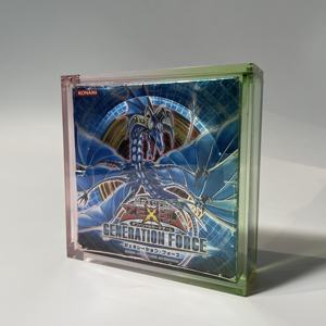 Vente en gros de vitrine colorée en acrylique Yugioh avec protection UV personnalisée pour carte à collectionner TCG - Product Image 1