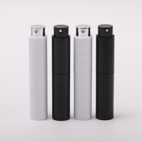 Atomiseur de parfum de voyage en plastique personnalisé en usine, flacon pulvérisateur vide de 8 ml avec bouchon rotatif, emballage pour huile parfumée