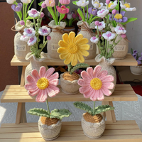 Bunga Daisy Rajutan Tangan Warna-warni dalam Pot, Bunga Buatan 3D Realistis dari Katun Susu untuk Dekorasi Pernikahan & Rumah Bergaya Boho, Cocok untuk Hadiah
