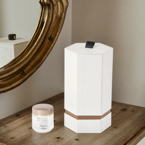 กล่องของขวัญน้ำหอมทรงหกเหลี่ยมสีขาวหรูหราเป็นมิตรกับสิ่งแวดล้อม - Product Image 1