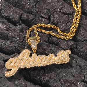 UWIN Petite Taille Personnalisé Nom Pendentif CZ Lettre Personnalisé Pendentif Collier Femmes Hommes quantité minimale de commande 1 Pièce Personnaliser Enfant <span class=keywords><strong>Bijoux</strong></span> - Product Image 4