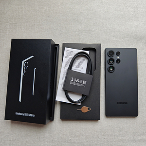 Smartphone S25 Ultra 2025 con Logo, 6.8 Pollici, 12GB+512GB, 4G 5G, Stilo Integrato, Face ID, Sbloccato, Cellulare AI - Product Image 1