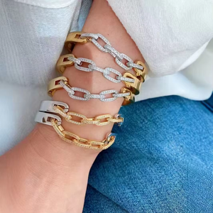 จินี--2025 สร้อยข้อมือดีไซน์ใหม่ สร้อยข้อมือลายเส้นทอง 18K สร้อยข้อมือสแตนเลส - Product Image 3