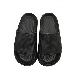 Pantuflas de <span class=keywords><strong>Casa</strong></span> para Mujer, Sandalias de Ducha, Pantuflas Acolchadas con Suela Gruesa, Color Rojo, para Regalos de Navidad - Product Image 5