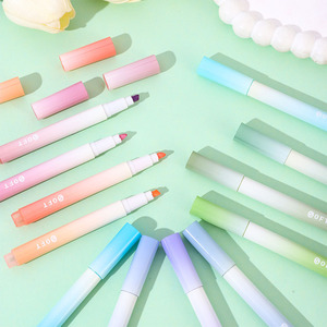 <span class=keywords><strong>2025</strong></span> <span class=keywords><strong>New</strong></span> Macarons Gradient colour <span class=keywords><strong>Highlighter</strong></span> Pen Set phim hoạt hình dễ thương với 4 Xiên Brush tip <span class=keywords><strong>Markers</strong></span> cho món quà - Product Image 6