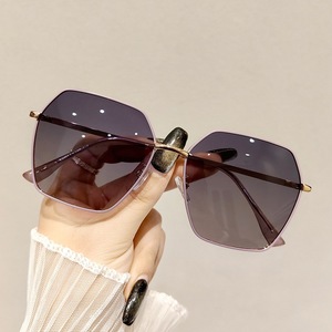 Lunettes de soleil polarisées rectangulaires pour femmes, monture intégrale, protection UV400, 2025 - Product Image 1