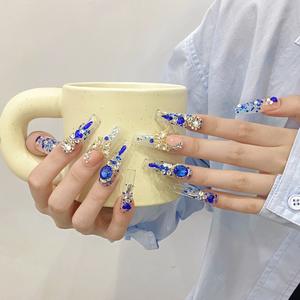 Diseño #1880 Pretty Blue Press On Nails Gel suave artificial Hecho a mano Uñas artificiales Punta francesa Press On Nails - Product Image 1