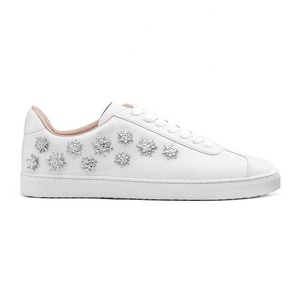 zapatos de mujer juveniles planos blancos casuales con cordones cómodos con adornos estrellas - Product Image 2