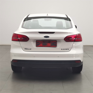 Autos Usados <span class=keywords><strong>Ford</strong></span> <span class=keywords><strong>Focus</strong></span> 2015 1.6L Gasolina Manual FWD Sedán Venta al por Mayor en Stock - Product Image 3