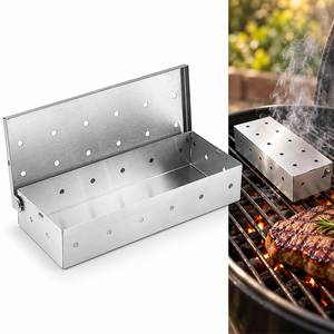 Boîte à fumée en métal pour barbecue avec trous de ventilation, accessoire pour fumer avec des copeaux de bois, pour fumer au barbecue et cuisiner au barbecue - Product Image 1